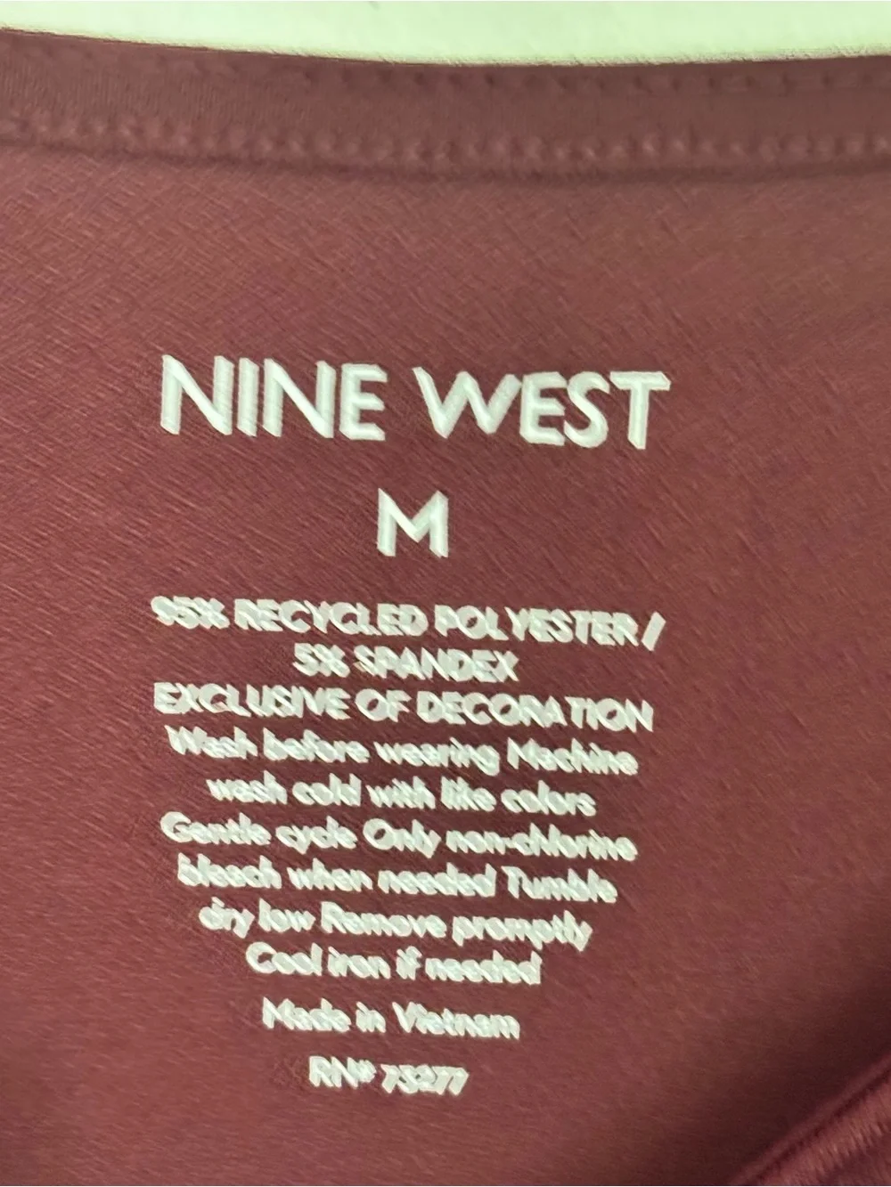 NWT Nine West Burgundy Twist Front Puff Sleeve Top Medium